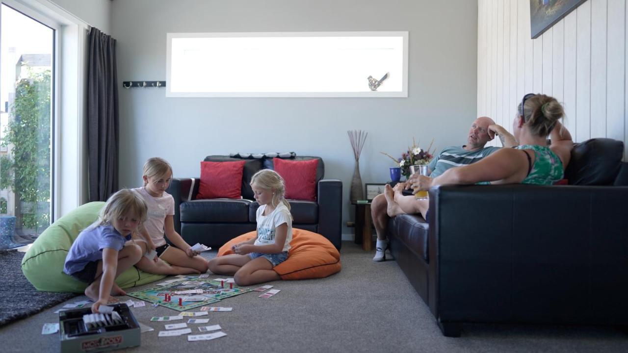 Highlands Farm Stay Twizel Bagian luar foto