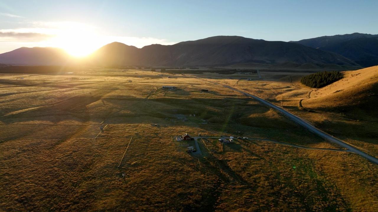 Highlands Farm Stay Twizel Bagian luar foto